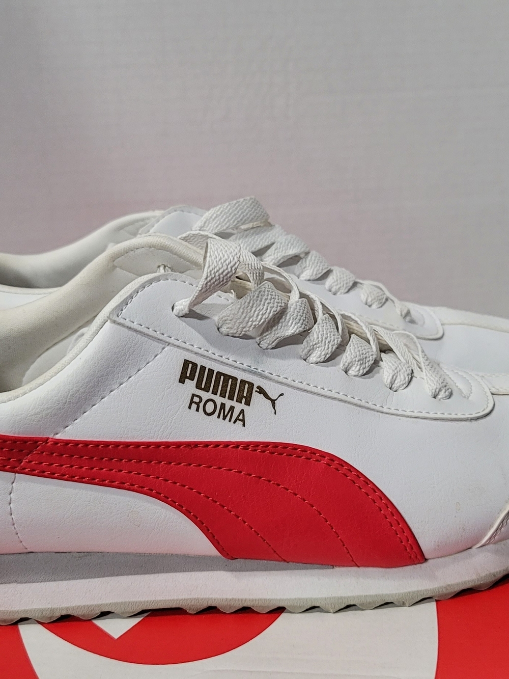 Puma Roma Size 9.5 Mens With Box